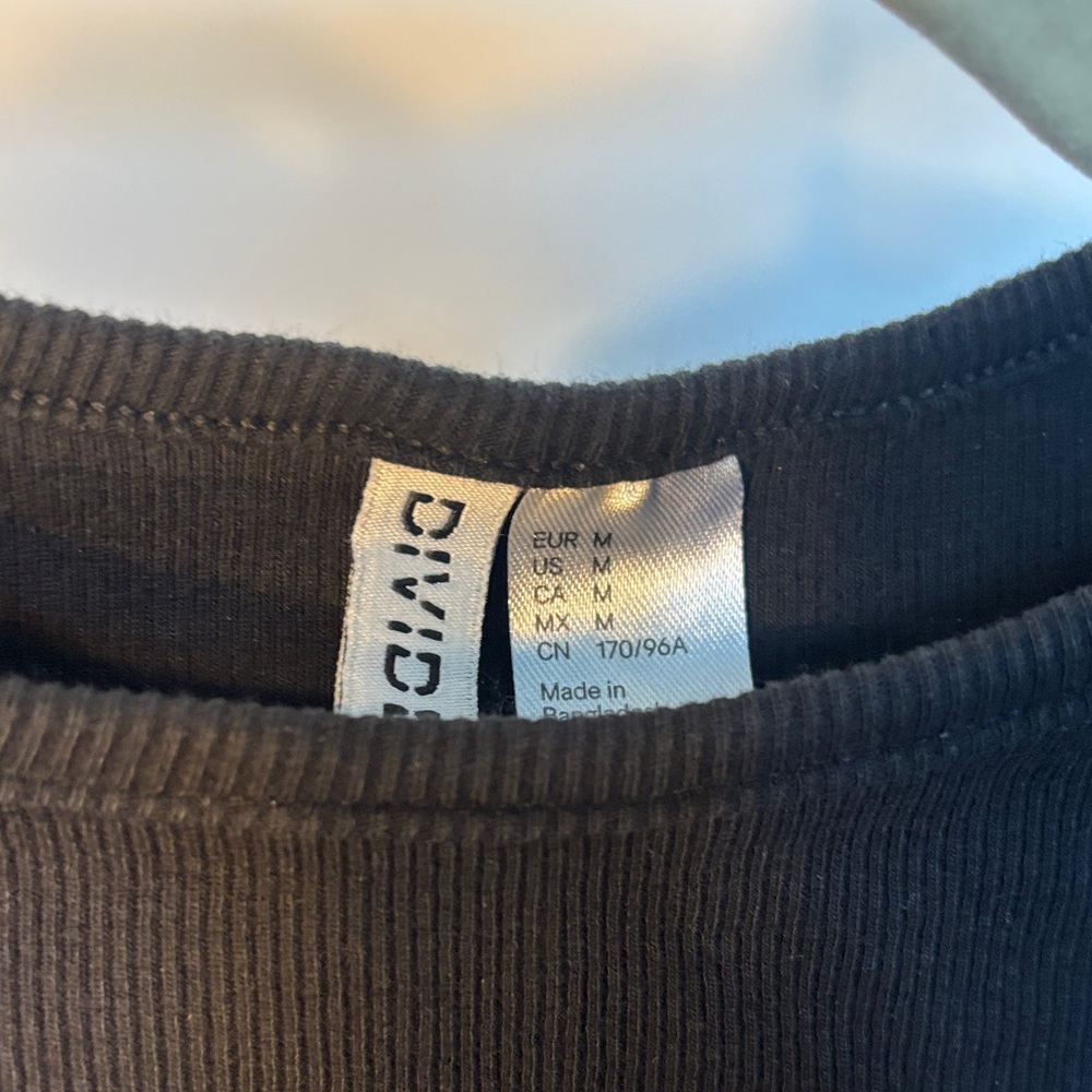 Divided Black Ribbed Top - Picture 2 of 2